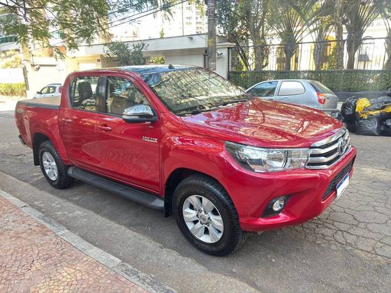 TOYOTA HILUX 2.8 SRV 4X4 CD 16V DIESEL 4P AUTOMÁTICO